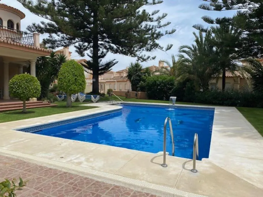 Ar22 Belgravia Club Villa Estepona